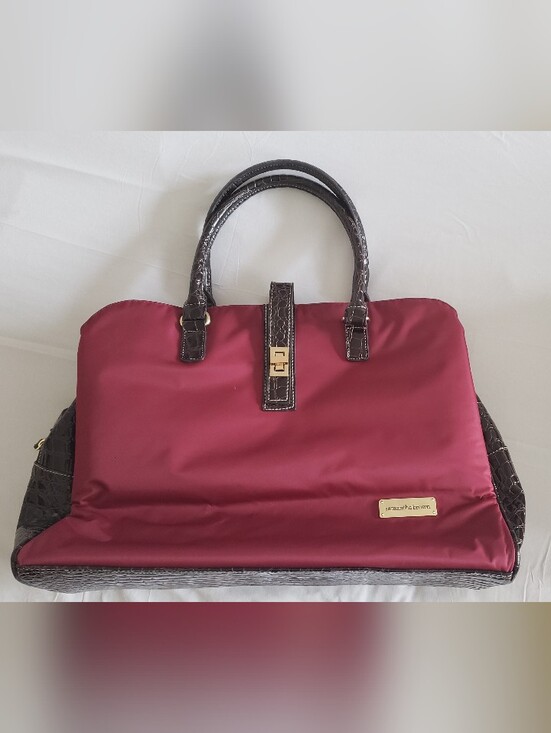 Samantha Brown Handbags - Samantha Brown Burgundy Overnight CarryAll Weekender Laptop Travel Bag Excellent
